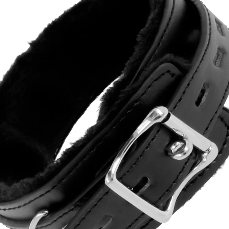 Darkness Comfort apykaklė su odine grandinėle – reguliuojamas paminkštintas atramas