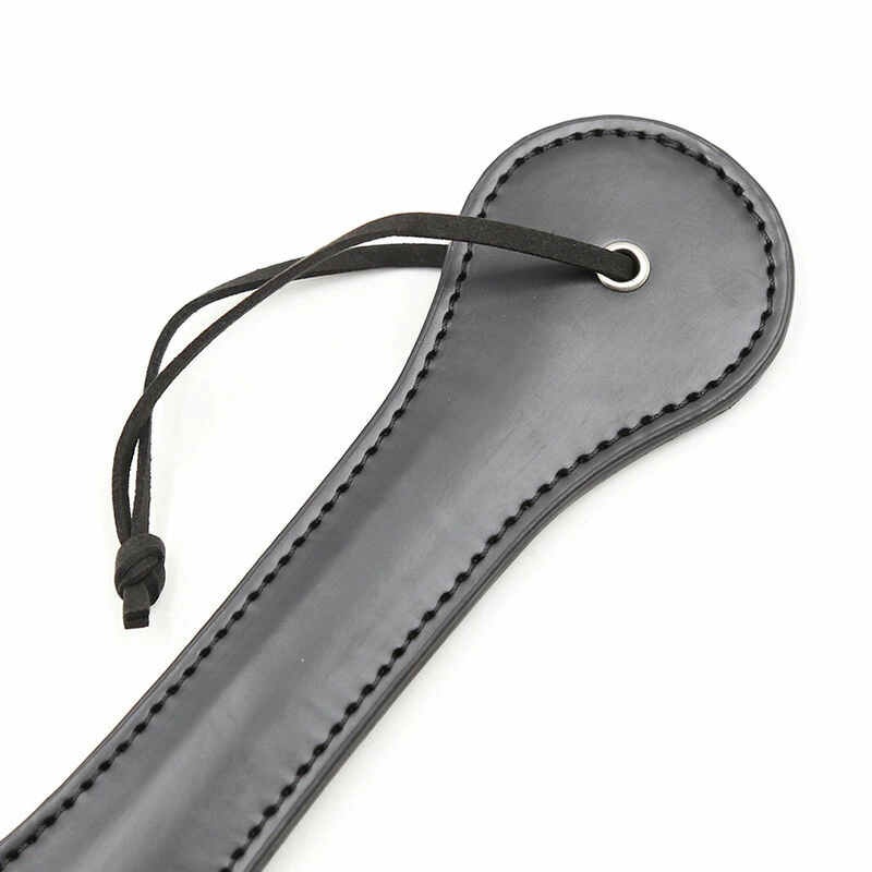 Ohmama Fetish Hearts Irklas - juodas PVC smūgio priedas 32,6 cm