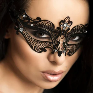 Chilirose CR 3755 Elegant Black Brass Mask with Crystals O/S