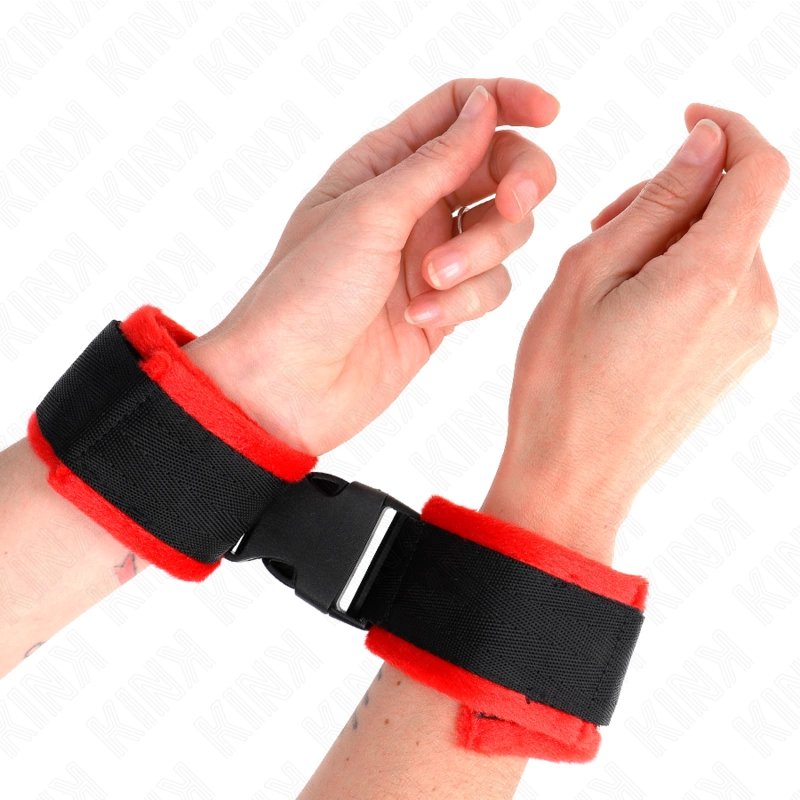 KINK nailono reguliuojamos riešų atramos juodos 25-35 cm x 6 cm kabliukas ir kilpa