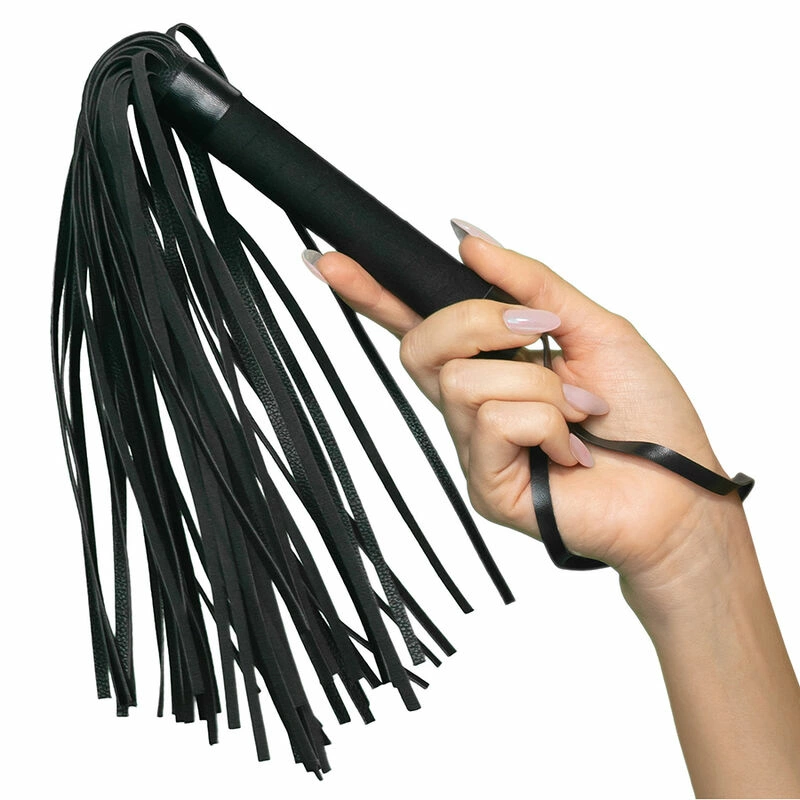 CalExotics Nocturnal Leather Flogger Black – tiksli rankena ir minkšti dirželiai