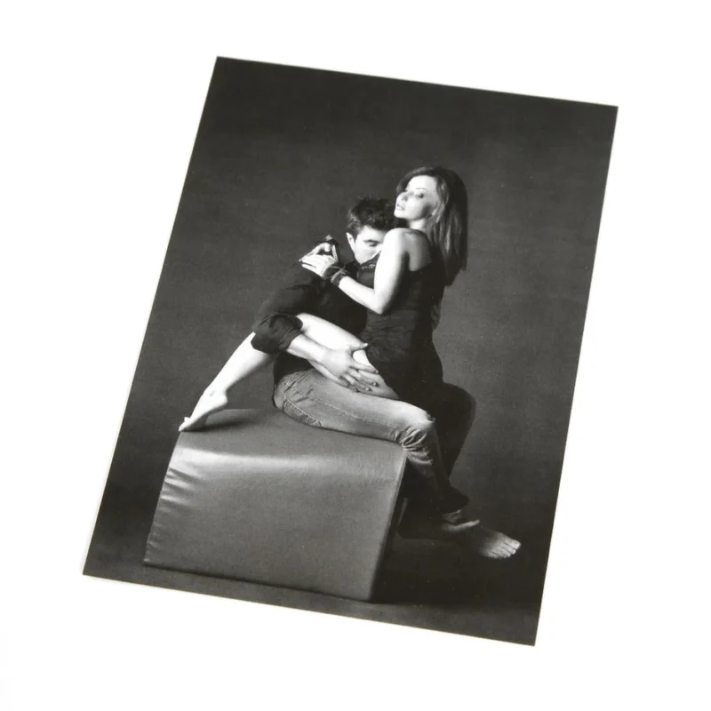 Kama Sutra Love Academy Hidden Desires Couple Card Game 54 Tasks 10x6cm