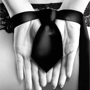 EasyToys Satin Bondage Tie Elegant and Versatile Black 130 cm